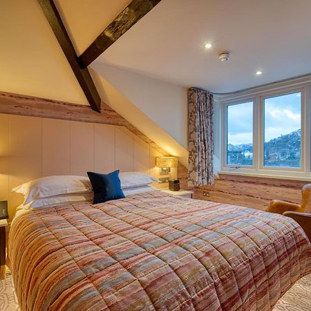 Ambleside Salutation Hotel & Spa, World Hotel Distinctive Exterior photo