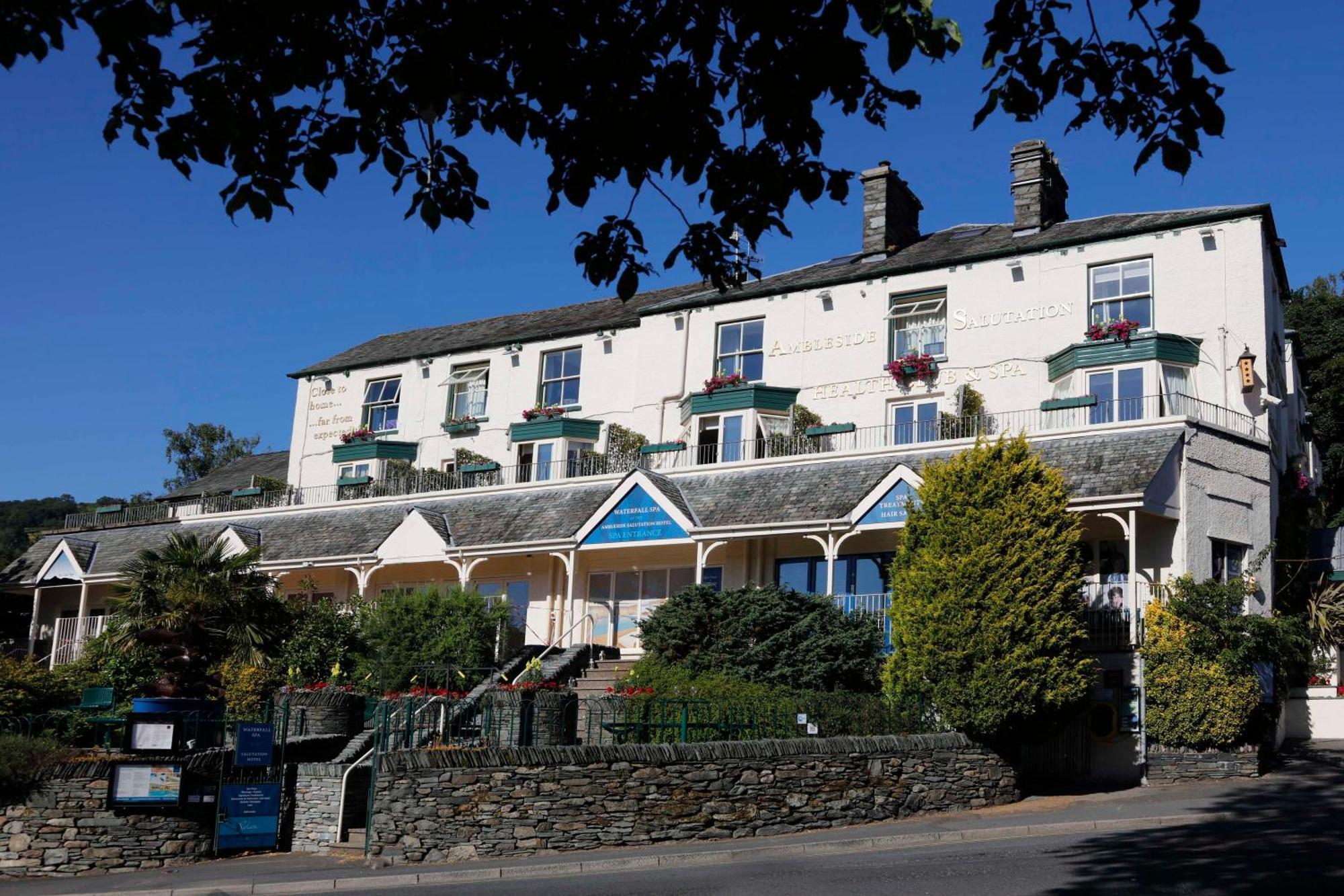 Ambleside Salutation Hotel & Spa, World Hotel Distinctive Exterior photo